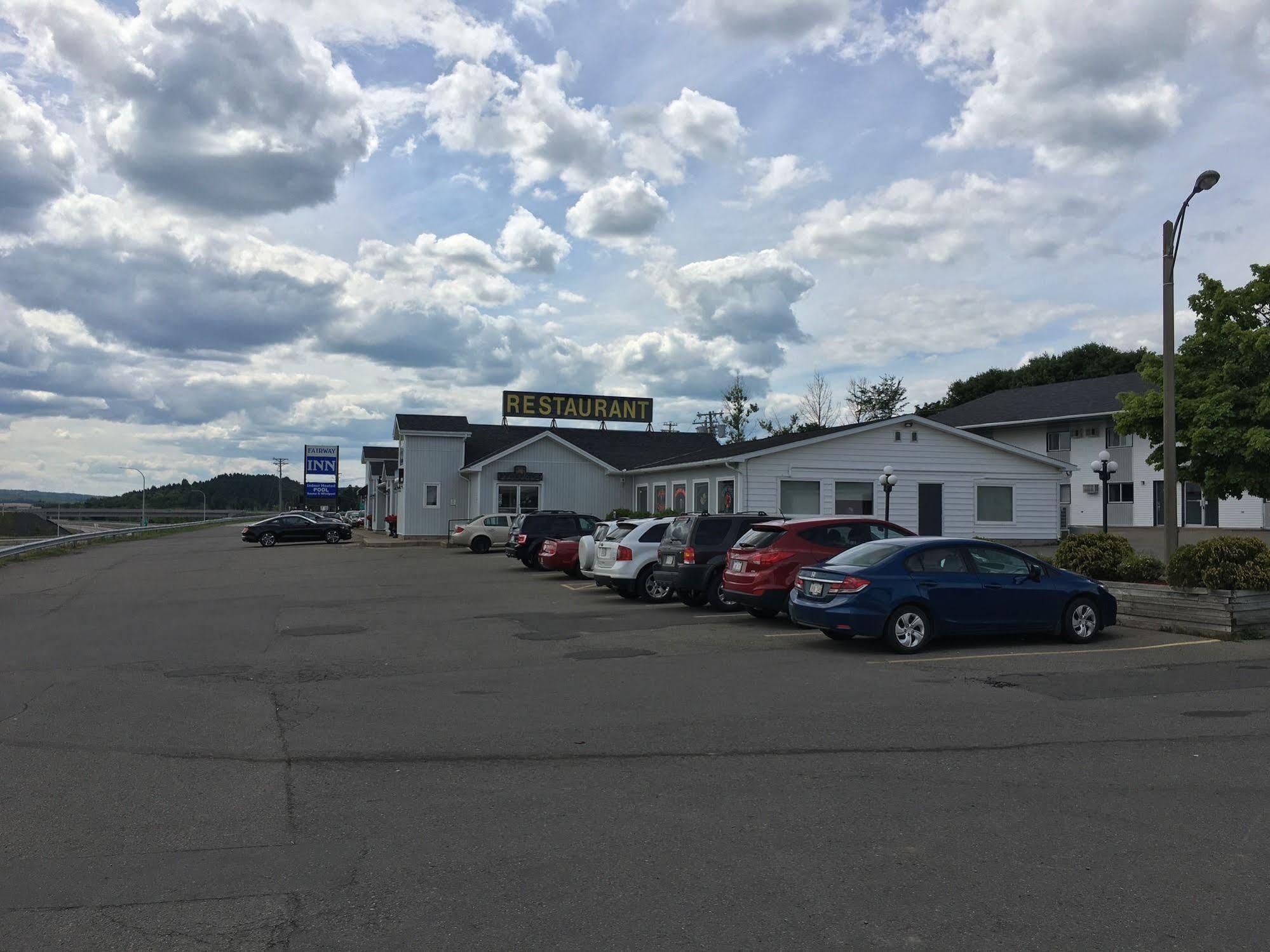 Fairway Inn Sussex Exterior foto
