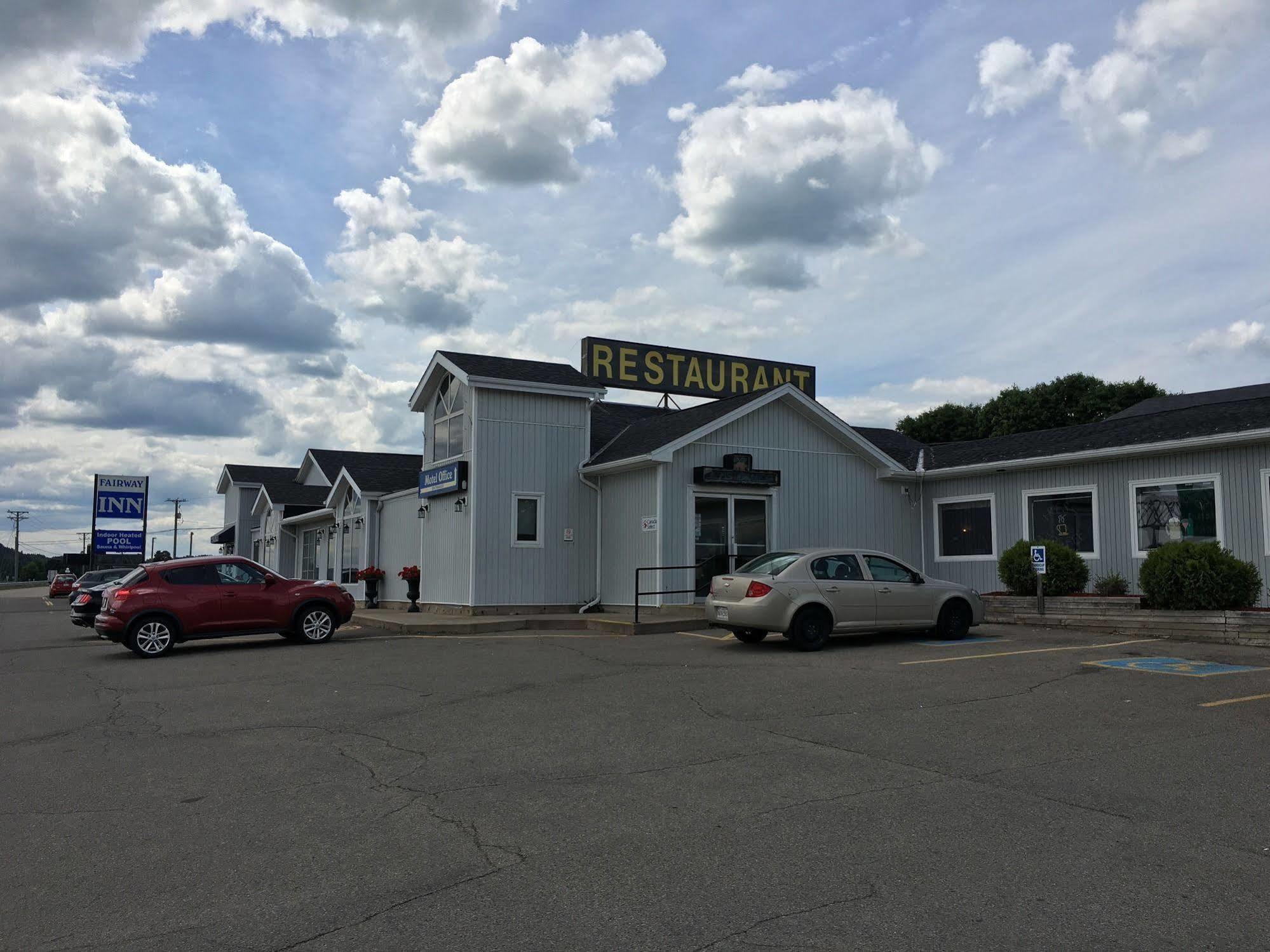 Fairway Inn Sussex Exterior foto